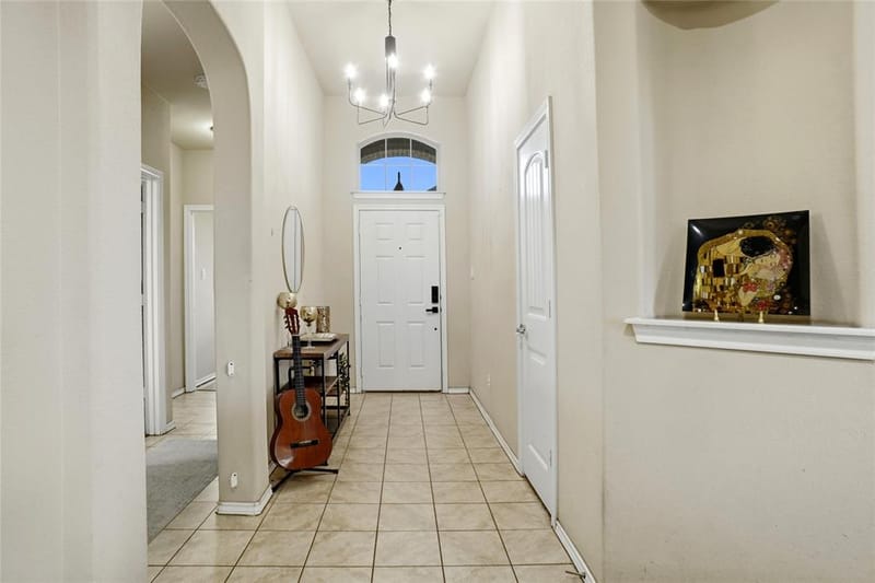 1833 Creekwood Drive, Cleburne TX 76033 - Photo 4