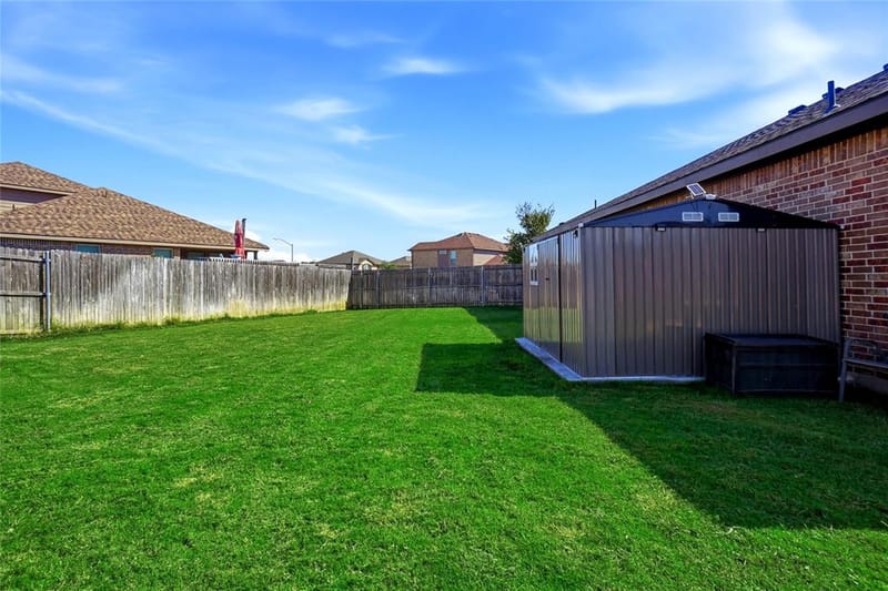 1833 Creekwood Drive, Cleburne TX 76033 - Photo 25