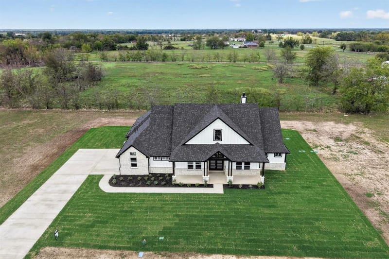 102 Nicklaus Drive, Sulphur Springs TX 75482 - Photo 2
