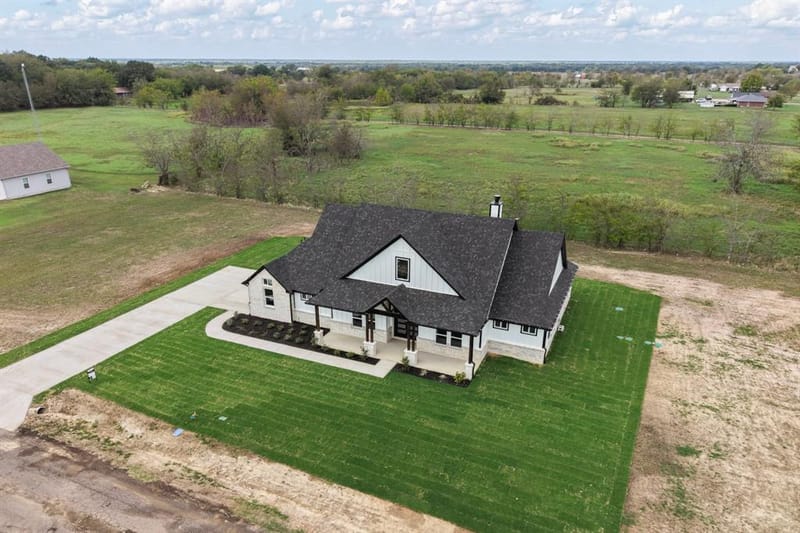 102 Nicklaus Drive, Sulphur Springs TX 75482 - Photo 3