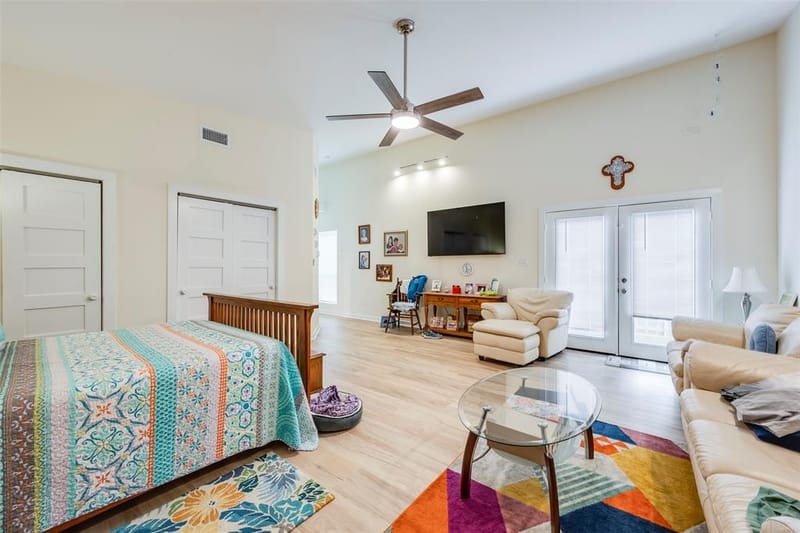 1031 Grandview Avenue, Dallas TX 75223 - Photo 21