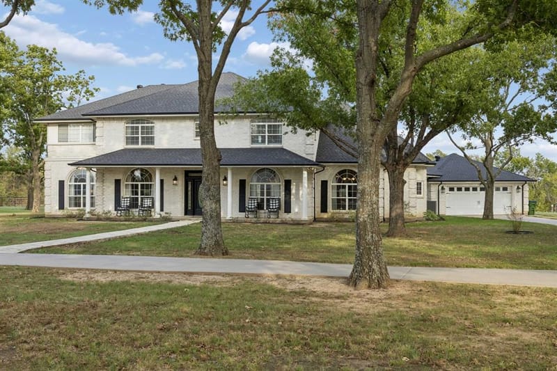 303 Bobby Sam Court, Collinsville TX 76233