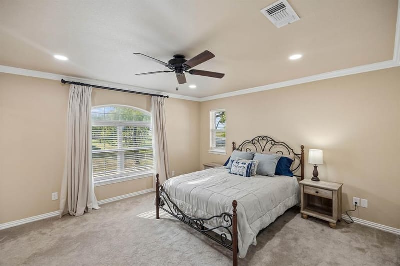 303 Bobby Sam Court, Collinsville TX 76233 - Photo 28
