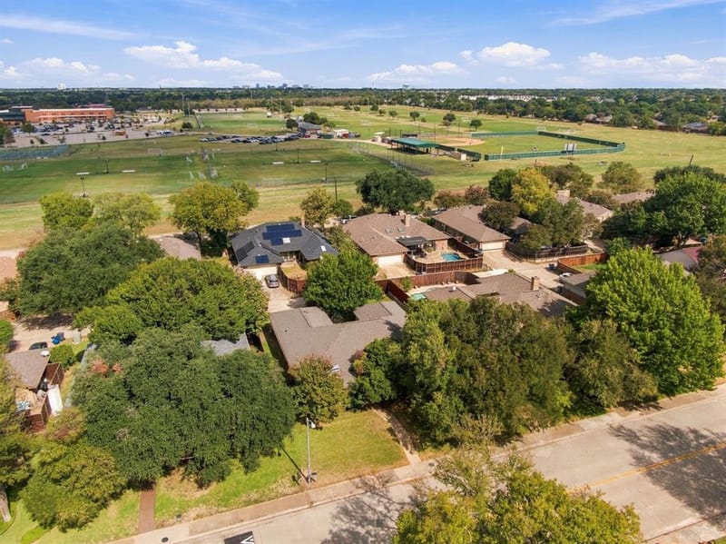 9947 Chimney Hill Lane, Dallas TX 75243 - Photo 26