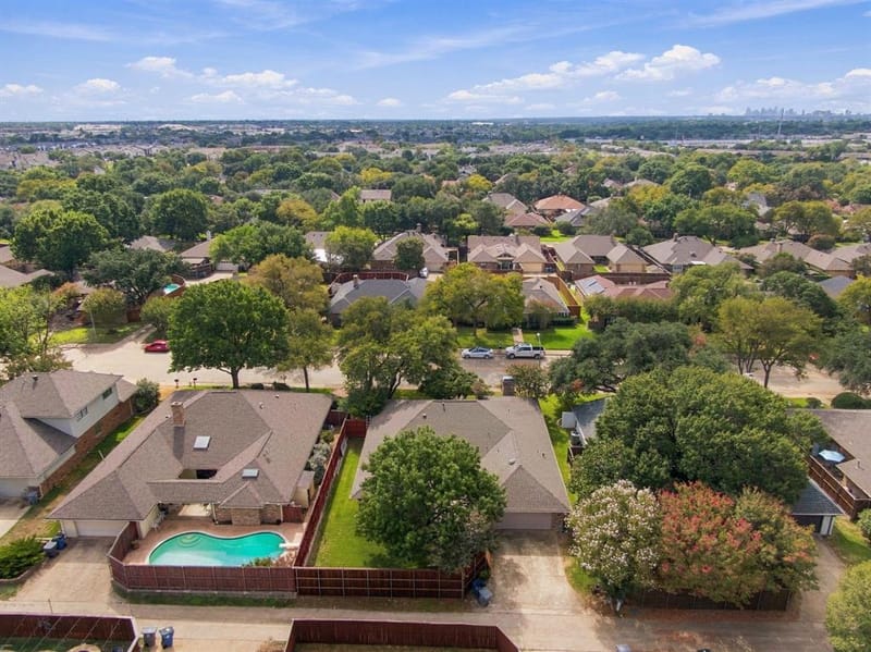 9947 Chimney Hill Lane, Dallas TX 75243 - Photo 29