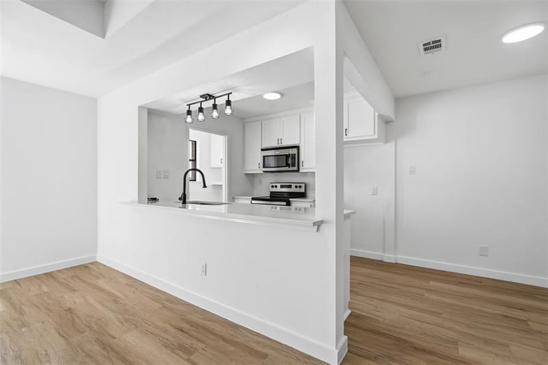 5709 Ranchogrande Drive, Arlington TX 76017 - Photo 7