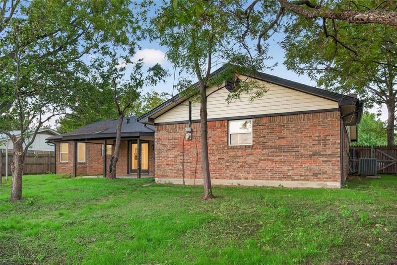612 Simpson Terrace, Bedford TX 76021 - Photo 26