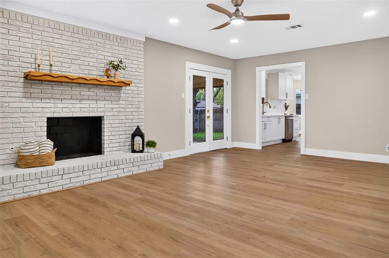 612 Simpson Terrace, Bedford TX 76021 - Photo 5