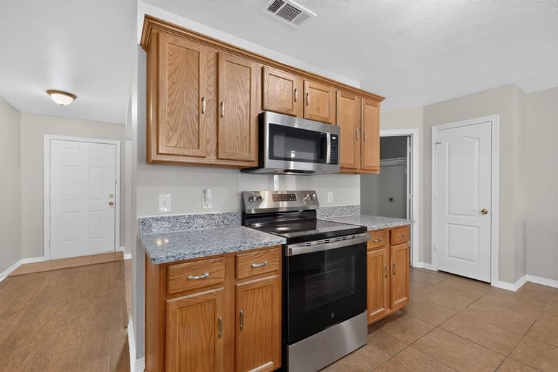 6809 Hot Springs Court, Dallas TX 75241 - Photo 13