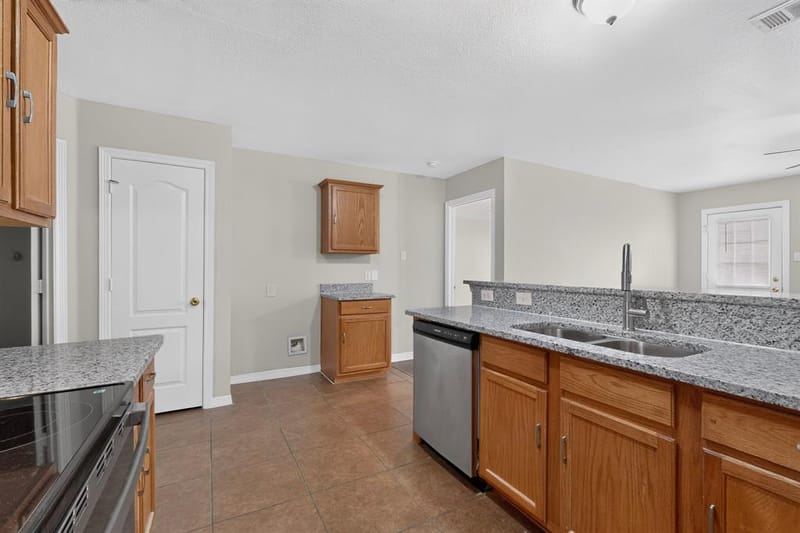 6809 Hot Springs Court, Dallas TX 75241 - Photo 12