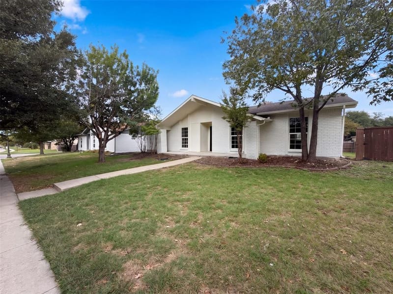5005 Strickland Avenue, The Colony TX 75056 - Photo 6