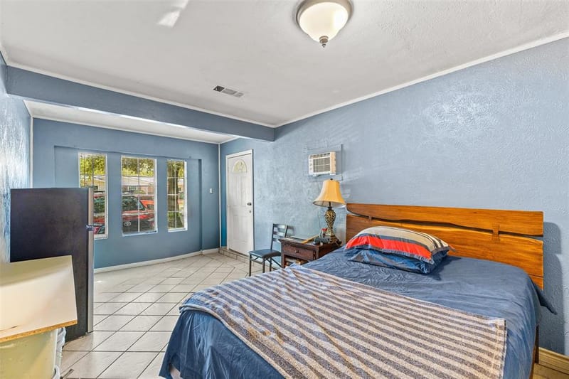 1801 Pleasant Run Road, Carrollton TX 75006 - Photo 27