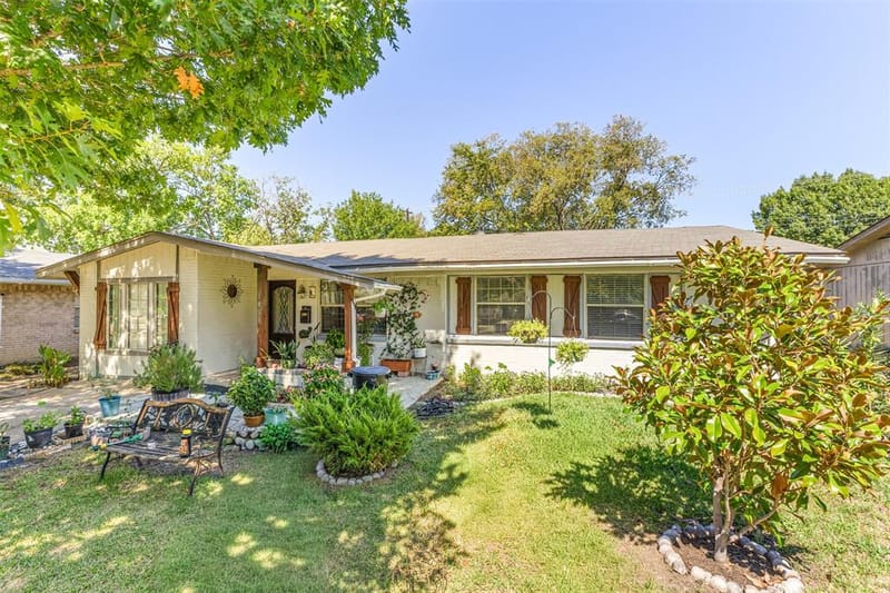 1801 Pleasant Run Road, Carrollton TX 75006 - Photo 4