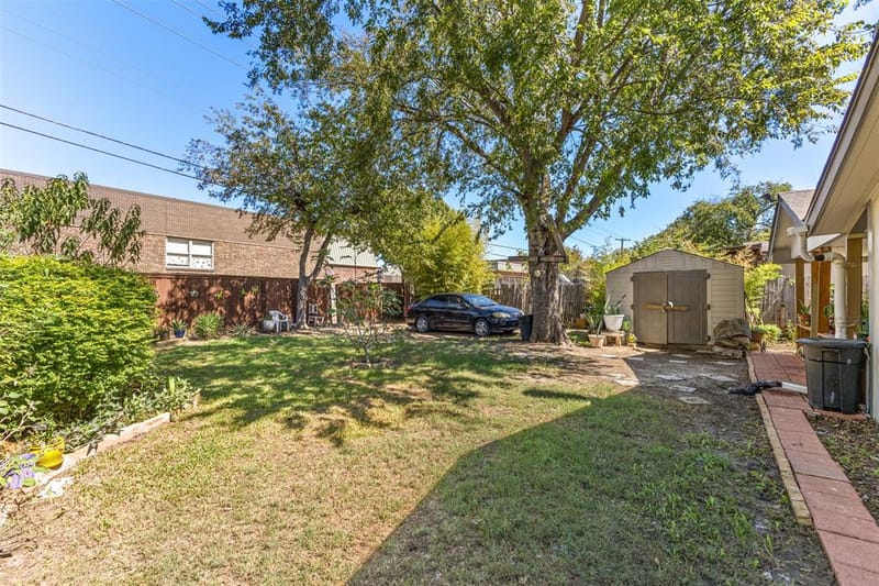 1801 Pleasant Run Road, Carrollton TX 75006 - Photo 8