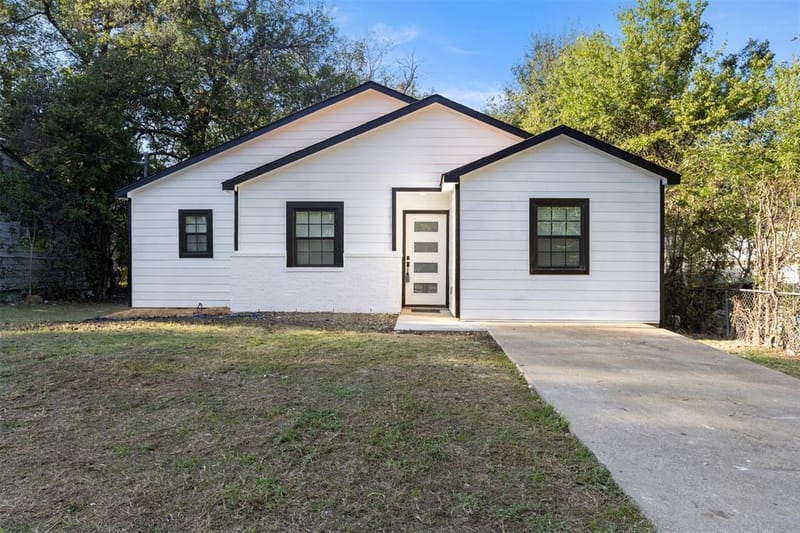 1615 Presidio Avenue, Dallas TX 75216