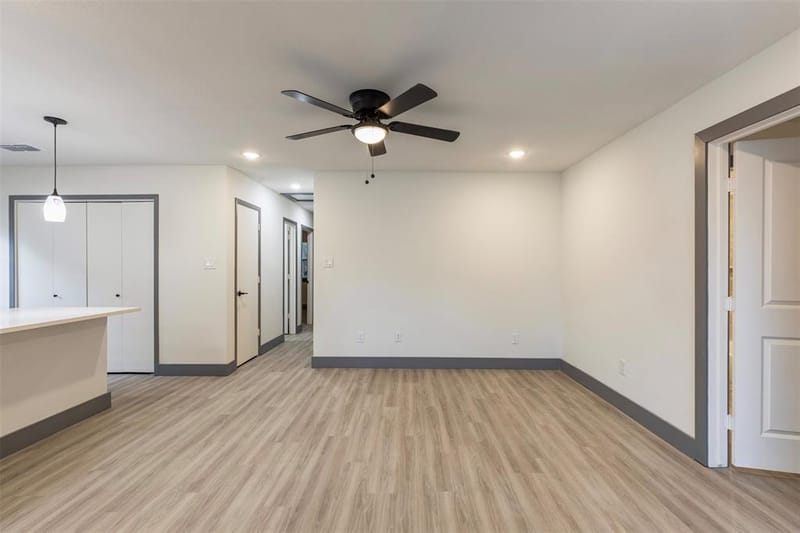 1615 Presidio Avenue, Dallas TX 75216 - Photo 5