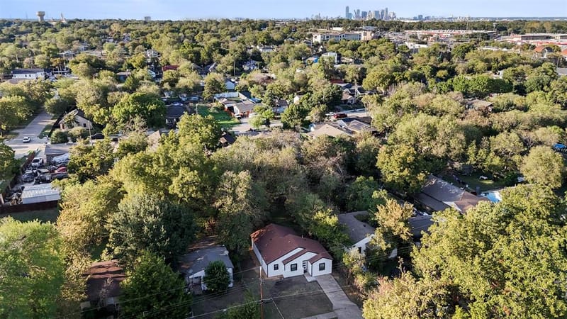 1615 Presidio Avenue, Dallas TX 75216 - Photo 18