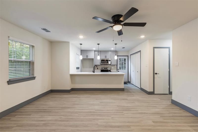 1615 Presidio Avenue, Dallas TX 75216 - Photo 4