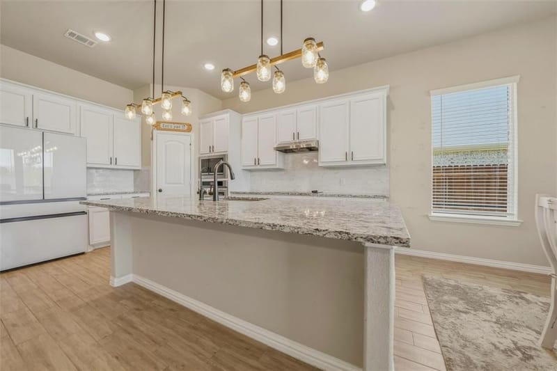 1516 Somerset Lane, Weatherford TX 76087 - Photo 7