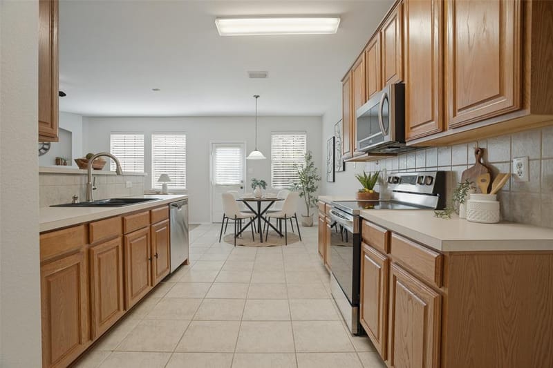 1524 Creek Springs Drive, Allen TX 75002 - Photo 6
