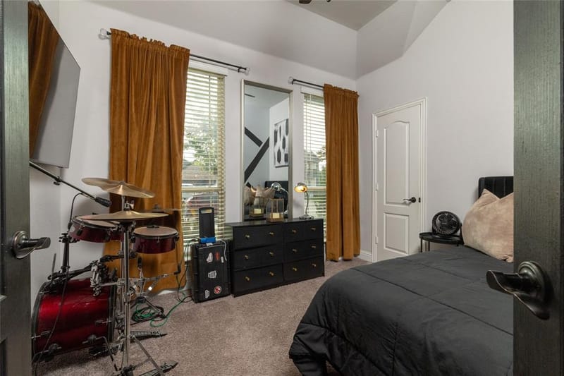 1020 Longbow Drive, Godley TX 76044 - Photo 5