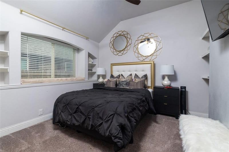 1020 Longbow Drive, Godley TX 76044 - Photo 11