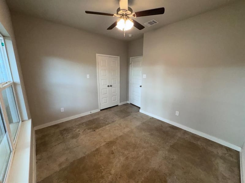 207 S Washington Street, Cleburne TX 76031 - Photo 28