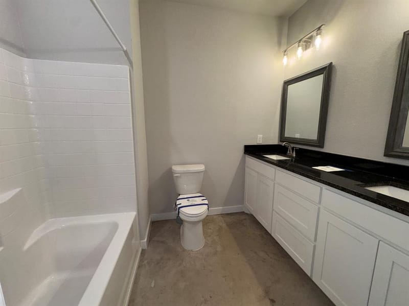 207 S Washington Street, Cleburne TX 76031 - Photo 24