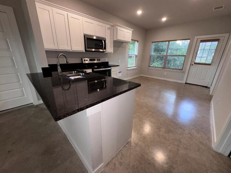 207 S Washington Street, Cleburne TX 76031 - Photo 10