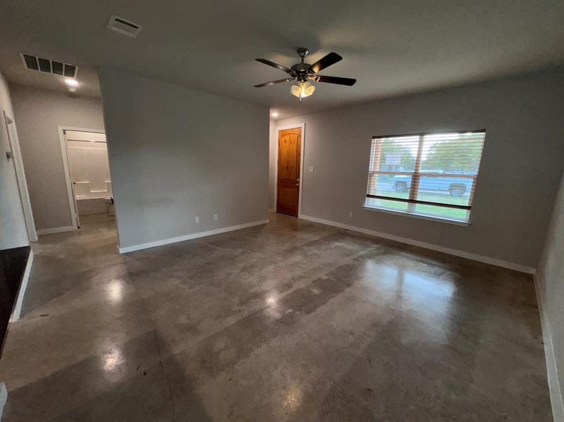 207 S Washington Street, Cleburne TX 76031 - Photo 8