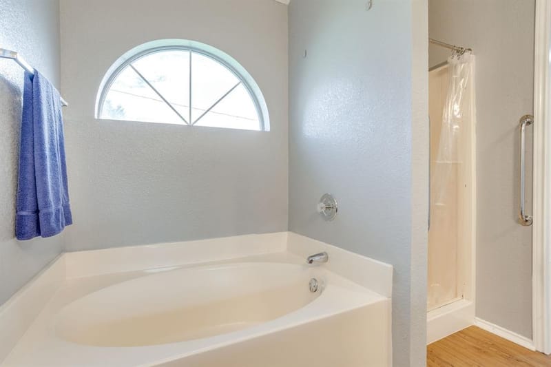 6221 St Leonard Drive, Arlington TX 76001 - Photo 23