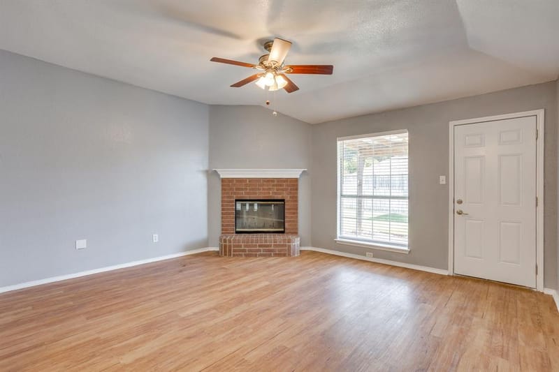 6221 St Leonard Drive, Arlington TX 76001 - Photo 17