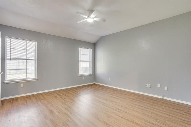 6221 St Leonard Drive, Arlington TX 76001 - Photo 20