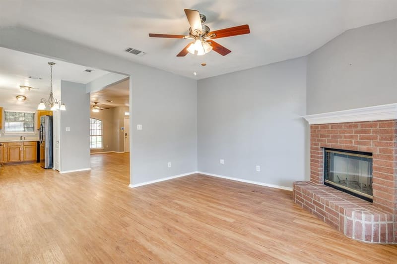 6221 St Leonard Drive, Arlington TX 76001 - Photo 19