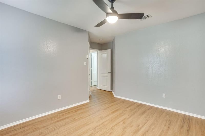 6221 St Leonard Drive, Arlington TX 76001 - Photo 31
