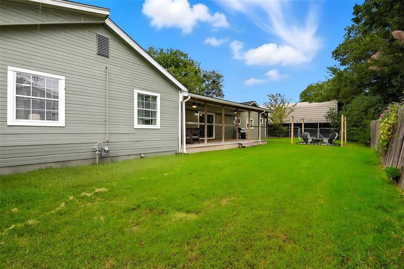 327 W Texas Street, Sherman TX 75092 - Photo 37
