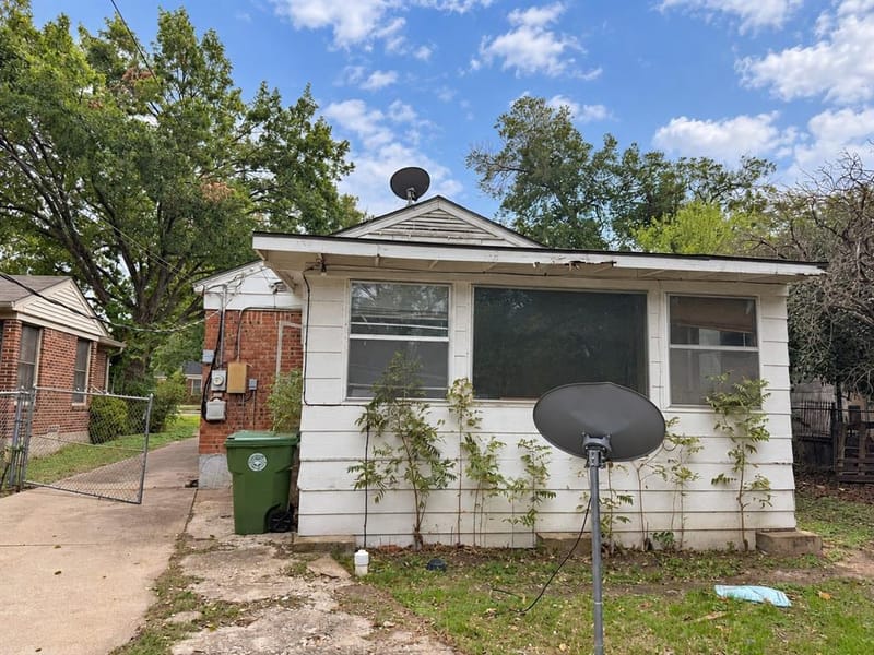 2729 Pine Avenue, Waco TX 76708 - Photo 9