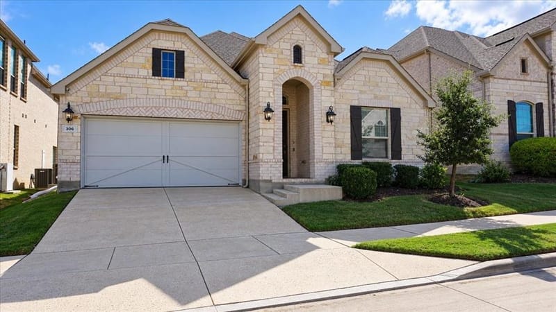 306 Driftwood Lane, Argyle TX 76226 - Photo 2