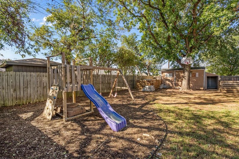 102 Allen Drive, Sanger TX 76266 - Photo 32