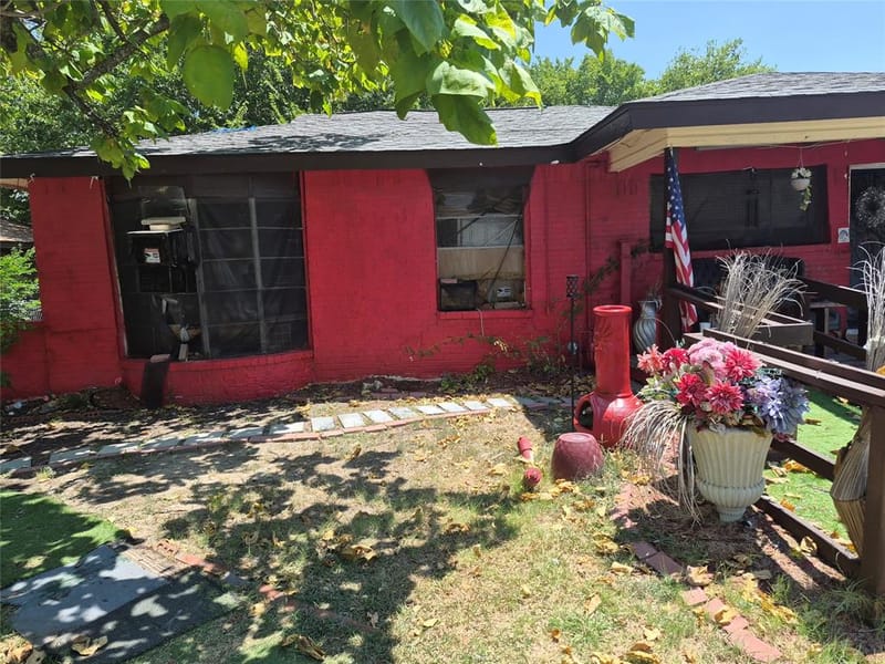 703 Mount Olive Street, Terrell TX 75160 - Photo 2