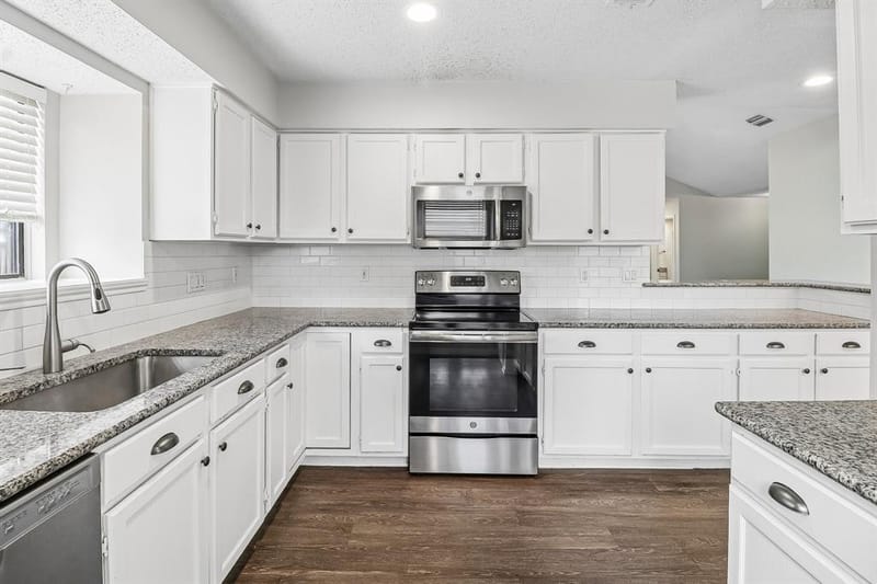 7305 Elizabeth Place, Plano TX 75025 - Photo 4