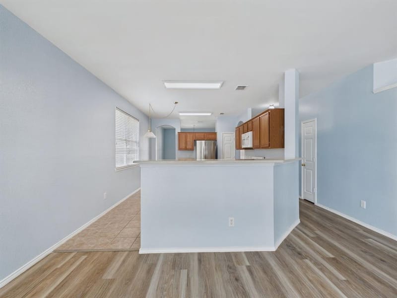 12652 Oakwood Circle, Fort Worth TX 76040 - Photo 11
