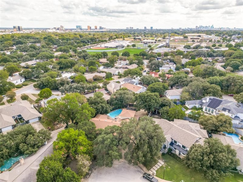 6936 Wildglen Drive, Dallas TX 75230 - Photo 2