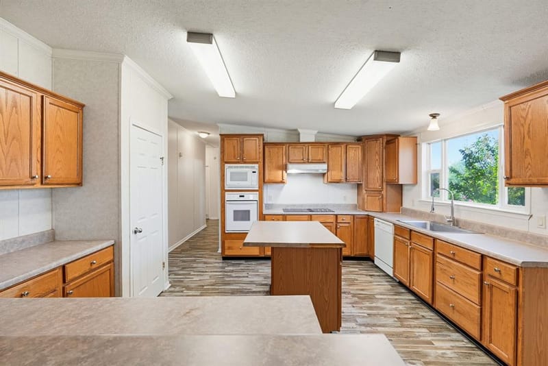 9413 Alabama Street, Joshua TX 76058 - Photo 12