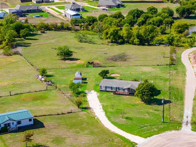 9413 Alabama Street, Joshua TX 76058