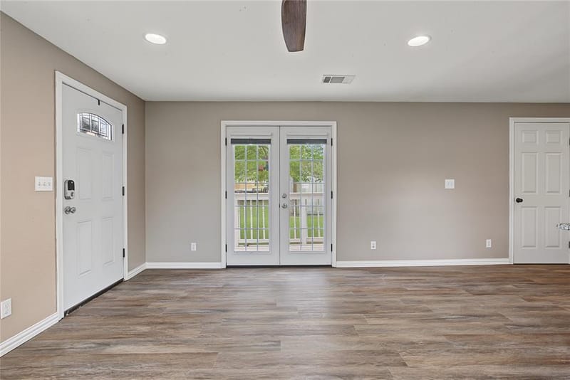 328 Spring Valley Circle, Azle TX 76020 - Photo 8