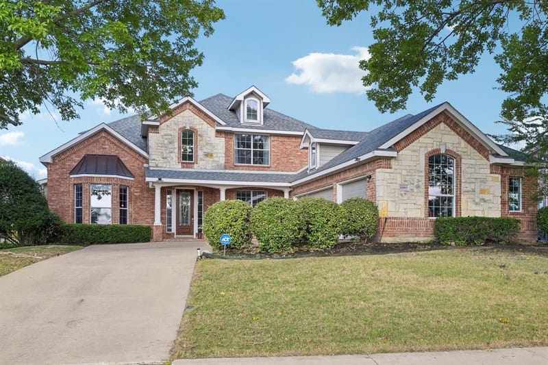 10005 Fairway Vista Drive, Rowlett TX 75089