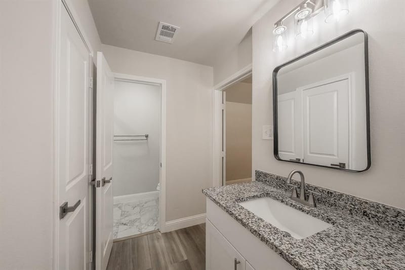 728 Glenhaven Drive, Hurst TX 76054 - Photo 27