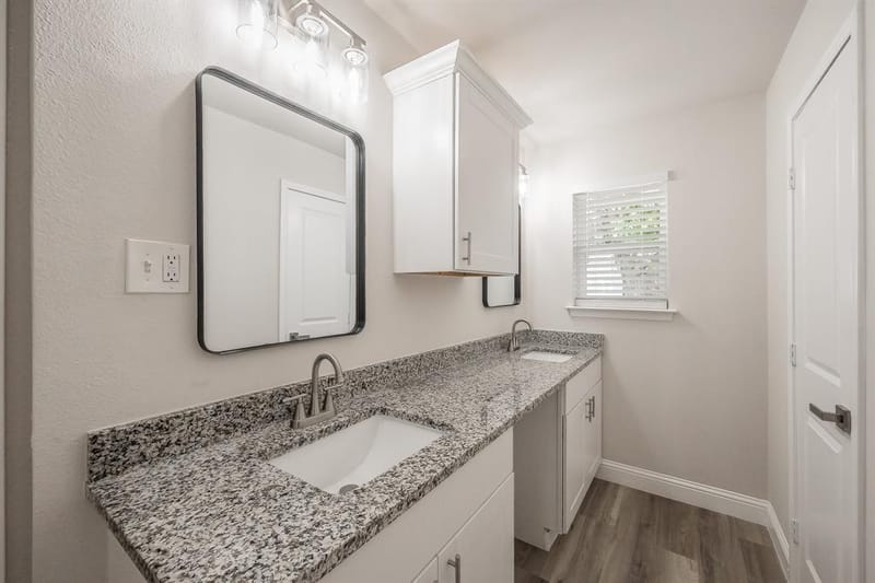 728 Glenhaven Drive, Hurst TX 76054 - Photo 26