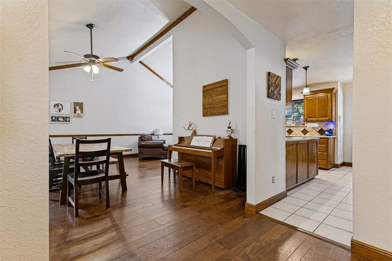 3403 Mckamy Oaks Trail, Arlington TX 76017 - Photo 5